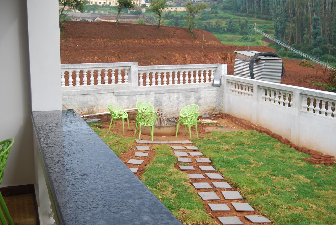 Armster Palace Ooty Exteriör bild