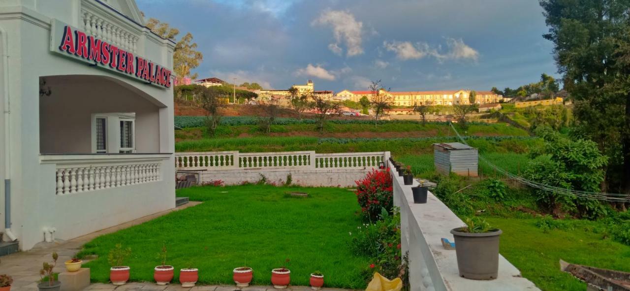 Armster Palace Ooty Exteriör bild