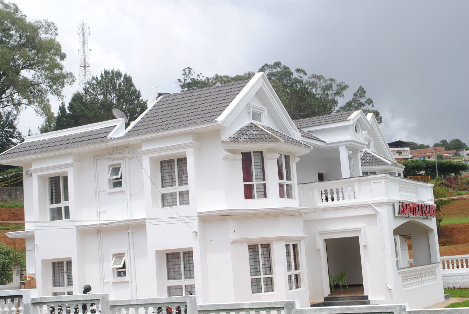 Armster Palace Ooty Exteriör bild